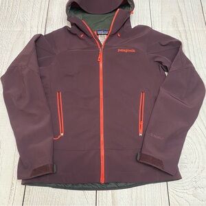 Patagonia Women's Adze Soft shell Hooded Jacket Small